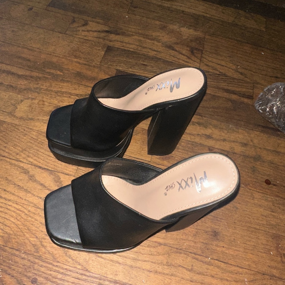 Mixx heels - Picture 2 of 6